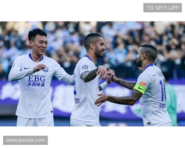 津门虎后腰新星登场 19岁亚冠首发经验或助其迎战浙江争先 津门虎后腰新星登场 19岁亚冠首发经验或助其迎战浙江争先